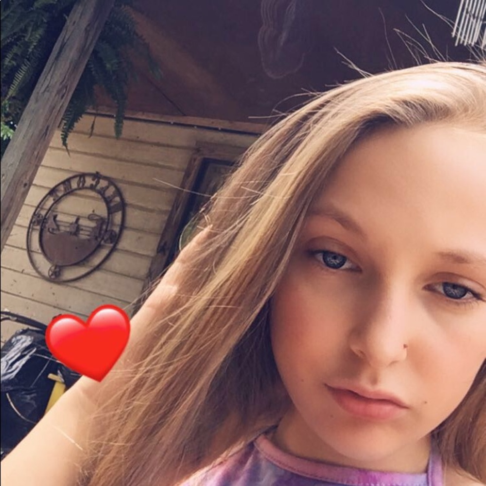 Meet your Posher, Madyson